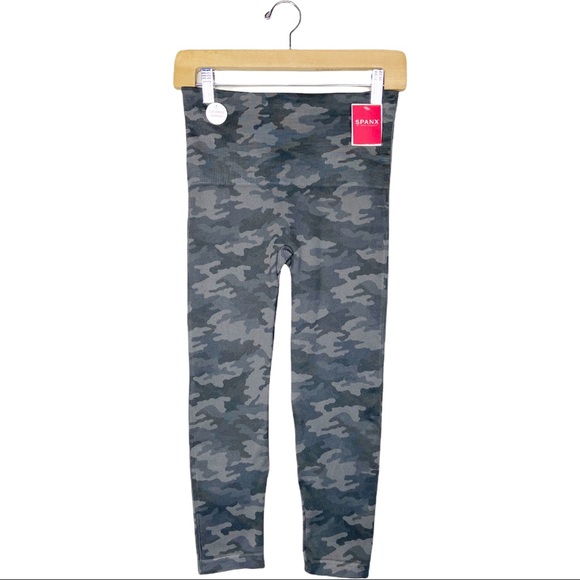 Spanx Cropped Look At Me Now Seamless Leggings in Sage Camo SZ Large - Picture 7 of 12